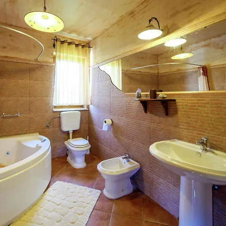Modern In Porec With Swimming Pool 펜션 Nova Vas (Porec)