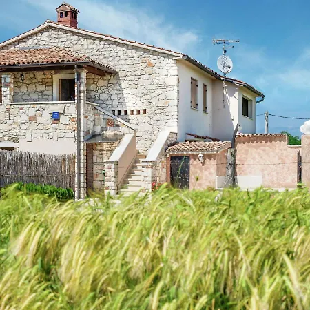 Modern In Porec With Swimming Pool *